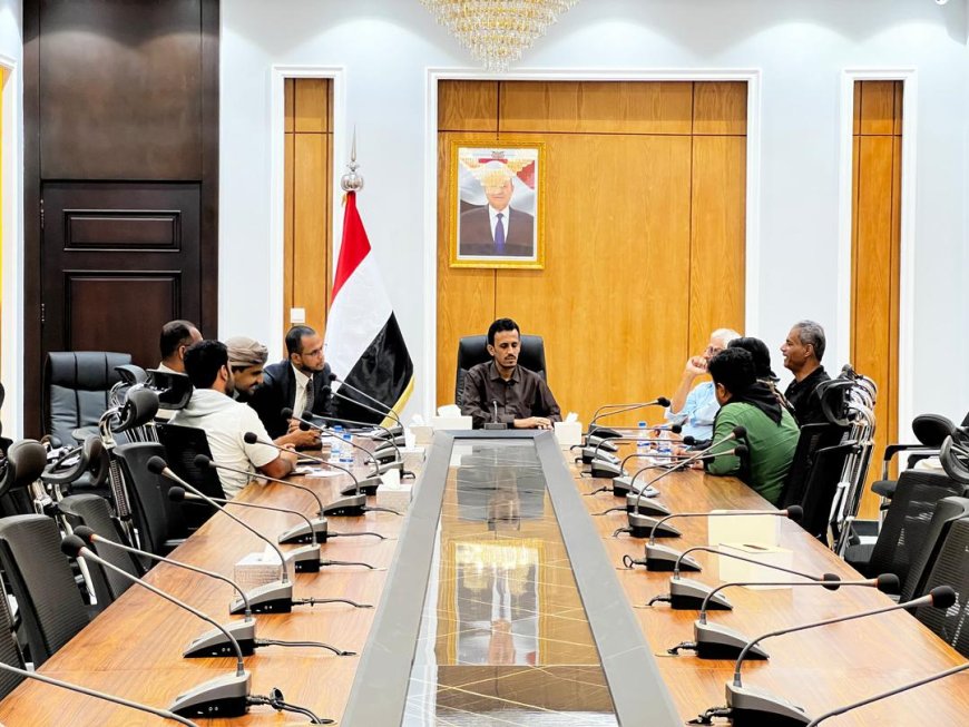 الجيلاني يناقش تنفيذ التوجيهات الرئاسية بشأن تنظيم الميازين بساحل حضرموت