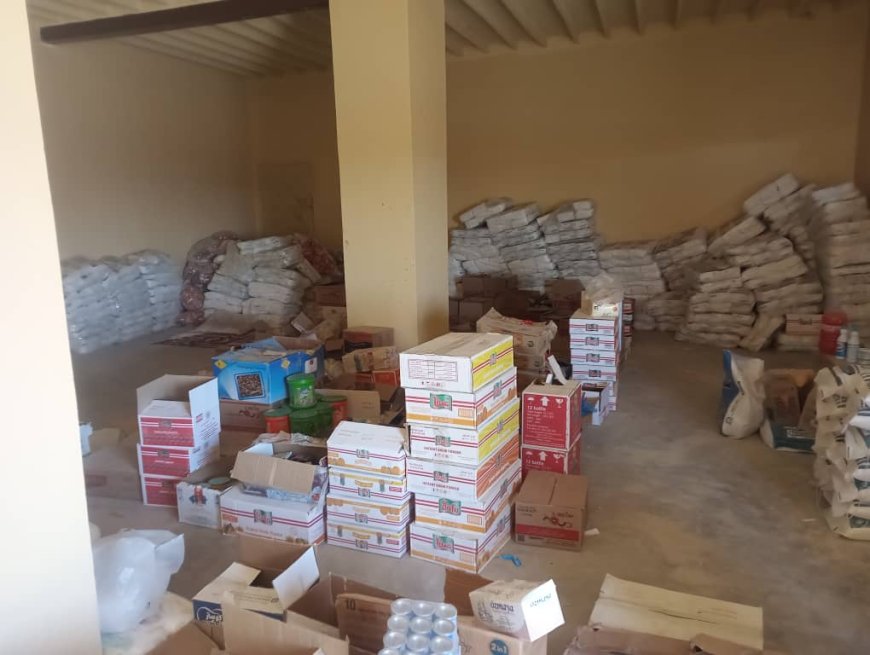 مكتب الصناعة والتجارة بمديرية الضليعة ينفذ حملة ميدانية لإشهار الأسعار والتقيد بها