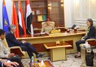 وزير الدفاع يلتقي رئيس بعثة الاتحاد الأوروبي وسفيرة فرنسا لدى اليمن