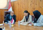 الخنبشي يؤكد لوفد المبعوث الأممي أهمية توحيد الخطاب الإعلامي ودعم جهود السلام