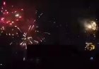 ألعاب نارية تُضيء سماء المكلا احتفالاً بذكرى الوحدة اليمنية