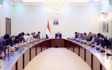 الزنداني يترأس اجتماعاً لتقييم الأداء المؤسسي في الأمانة العامة لمجلس الوزراء