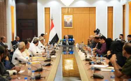 الخنبشي يترأس لقاءً موسعاً بالمكلا لاستعراض مشروع المجلس التنسيقي الأعلى للقوى والمكونات الحضرمية