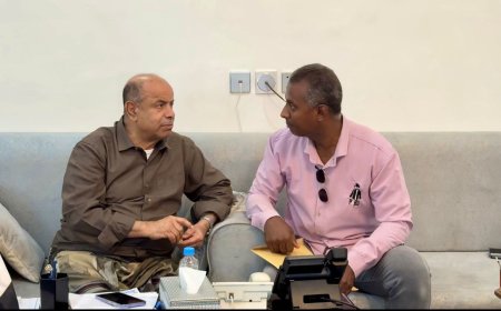 الخنبشي يؤكد دعم تطوير البنية الإذاعية بحضرموت ويطلع على أوضاع الإدارة الهندسية والفنية