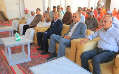 الوكيل بارباع يشارك في تكريم عمال النظافة بسيئون ويشيد بجهودهم في خدمة المجتمع