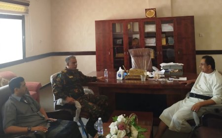 لقاء مشترك بالمهرة لمناقشة عدد من القضايا وتعزيز التعاون  بين إدارة الأمن ونيابة الاستئناف