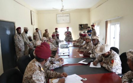لجنة وزارة الدفاع تواصل الإشراف على إجراءات التسليم والاستلام بمحاور المنطقة العسكرية الرابعة