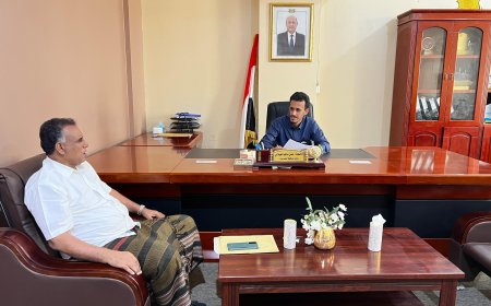 الوكيل الجيلاني يناقش احتياجات أرياف المكلا ويؤكد دعم السلطة المحلية