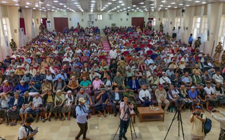 الرباش يرعى أول لقاء تشاوري للمشايخ والوجهاء ويطلق ميثاق شرف لتعزيز الأمن والتنمية