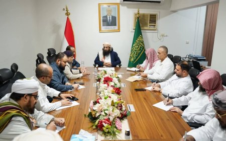 وزير الأوقاف يترأس إجتماع للجنة الإستشارية لموسم حج هذا العام