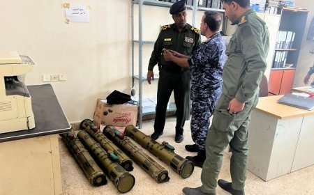العميد الجابري والعقيد المشجري يطلعان على ضبطية صواريخ “كونكورس” بمركز شرطة فوه