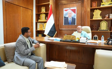الخنبشي يطلع على أوضاع مكتب الشباب والرياضة بوادي حضرموت ويؤكد دعم المشاريع الشبابية والبنى التحتية