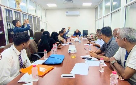 إجتماع موسع بمطار الريان الدولي  يُقر خطة الطوارئ الصحية بالمطار