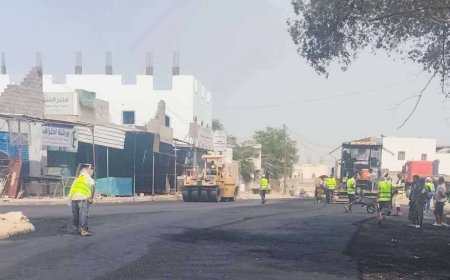انطلاق أعمال سفلتة طريق جعار الحصن بمحافظة أبين