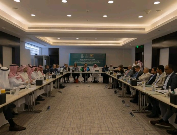اجتماع تنسيقي رفيع في الرياض لتعزيز دعم قطاع الكهرباء والطاقة في اليمن