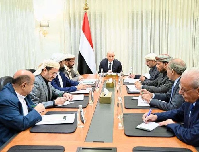 مجلس القيادة يشيد بإصلاحات الحكومة الاقتصادية ويعتبرها خطوة لتعزيز الاستقرار وتحسين المعيشة