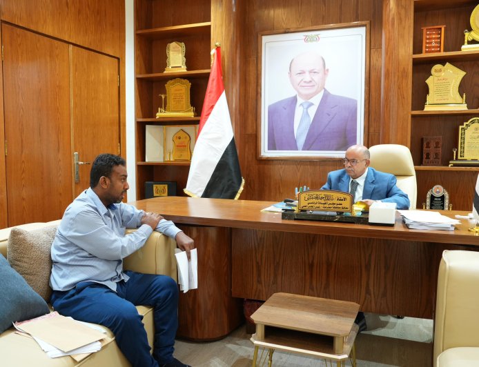 الخنبشي يشدد على تعزيز الرقابة التموينية واستقرار الأسواق بساحل حضرموت