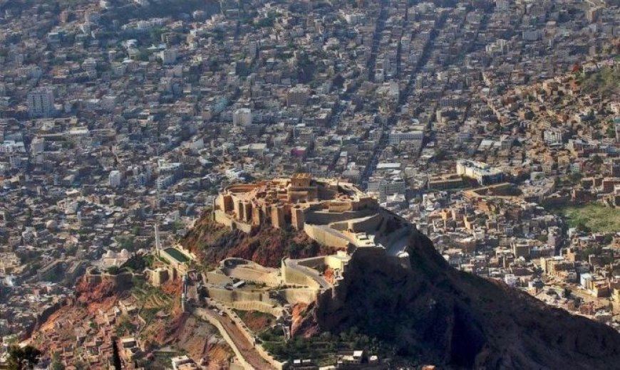 تفاصيل صادمة يكشفها صحفي عن سبب أزمة الغاز بمحافظة تعز