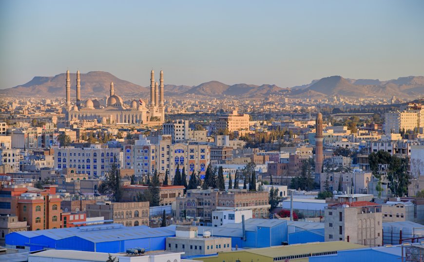 فاجعة مؤلمة في صنعاء ضحيتها أربعة أشخاص من أسرة واحدة