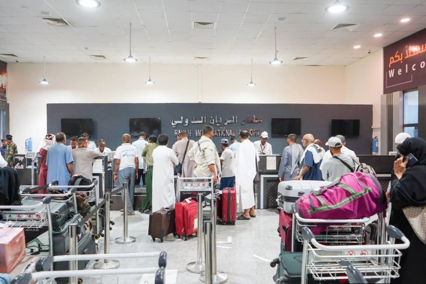 تدشين أولى رحلات حجاج بيت الله الحرام من مطار الريان إلى جدة