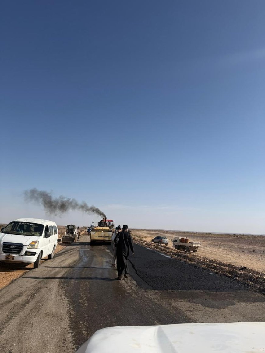وكيل حضرموت يطّلع على مستوى إنجاز مشروع طريق وادي عمد الممول من السلطة المحلية
