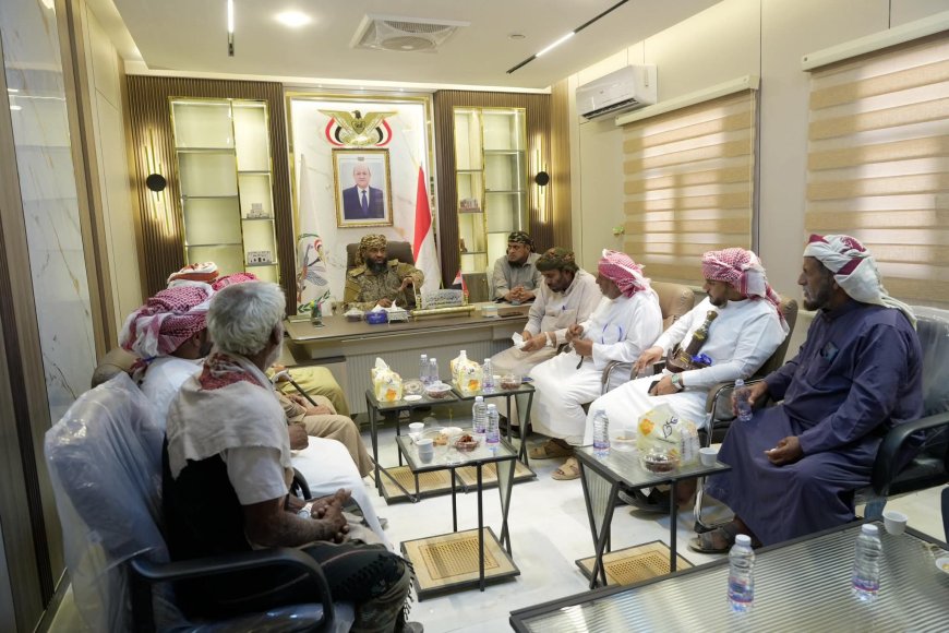 قائد المنطقة العسكرية الأولى يؤكد أهمية الشراكة مع جميع شرائح المجتمع ويلتقي وجهاء قبائل المناهيل