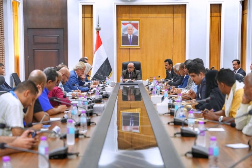 السلطة المحلية بحضرموت والفاو والسفارة الهولندية تبحث تعزيز الشراكة التنموية