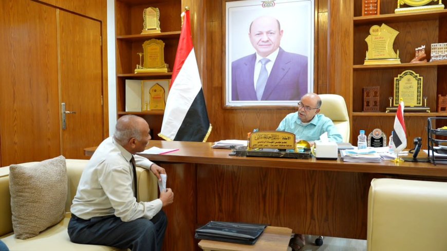 الخنبشي يطّلع على مشاريع استراتيجية لتنويع مصادر الطاقة ومعالجة أزمة الكهرباء بحضرموت