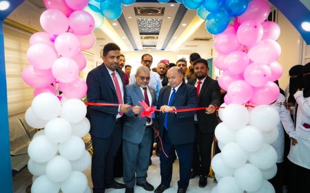 الخنبشي يدشّن خدمات الطوارئ العامة والتوليدية بمركز جامعة حضرموت لطب الأسرة