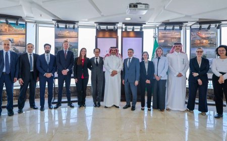 آل جابر يشيد بإسهامات السفير الأمريكي ستيفن فاغن خلال فترة عمله في اليمن