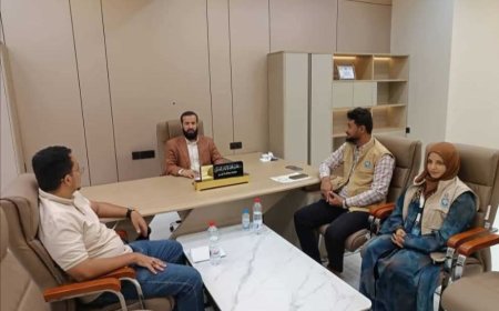 محافظ أبين يلتقي ممثلي منظمة يمن إيد ويدعو إلى تعزيز المشاريع الإنسانية والتنموية بالمحافظة