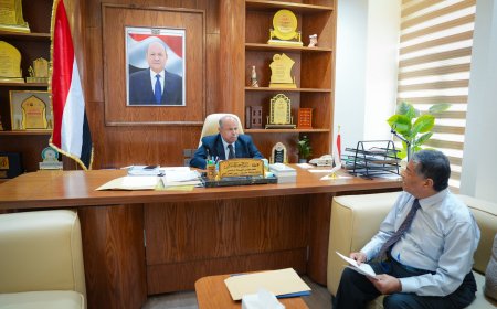 الخنبشي يطّلع على احتياجات هيئة مستشفى ابن سينا بالمكلا ويؤكد دعم تطوير خدماتها الصحية