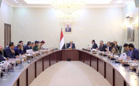 الحكومة تناقش ملفات الكهرباء والخدمات والتطورات الإقليمية والدولية