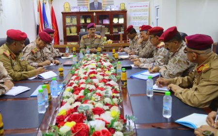 وزير الدفاع يشدد على الإلتزام بضوابط الإبتعاث وتطوير برامج التأهيل العسكري