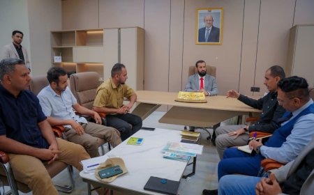 الرباش يناقش تدخلات منظمة صناع النهضة ومؤسسة شباب أبين ويؤكد دعمه للمشاريع المستدامة
