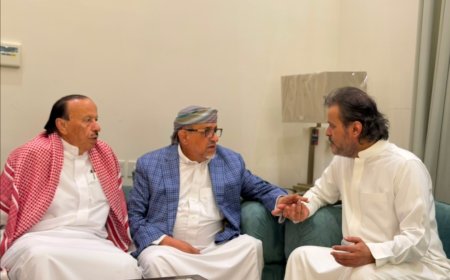 بن فريد يصل الرياض ويؤكد اعتزازه بمسيرة الرئيس السابق عبدربه منصور هادي