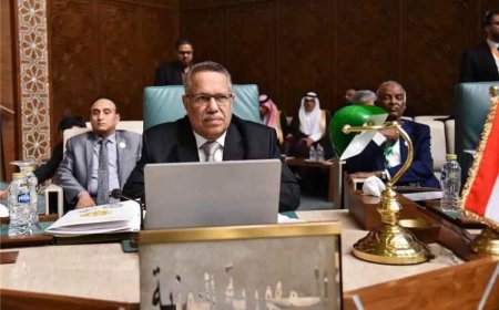 شاهد ماذا قال بن دغر أمام البرلمان العربي بشأن السلام في اليمن؟