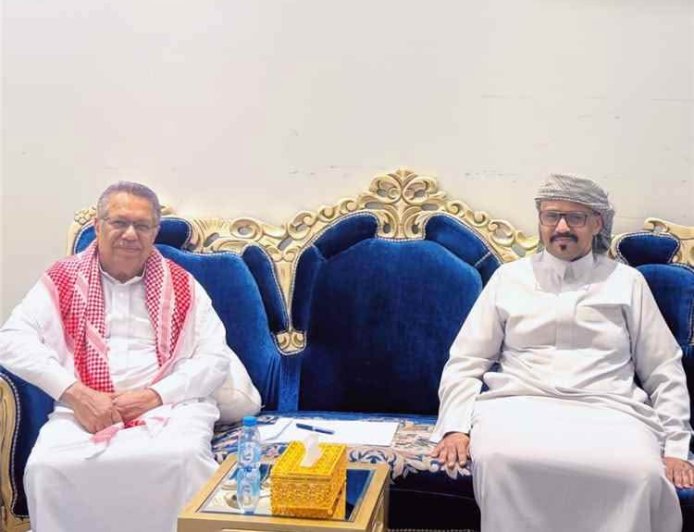 رئيس مجلس الشورى يلتقي مدير عام مصلحة شؤون القبائل بوادي وصحراء حضرموت