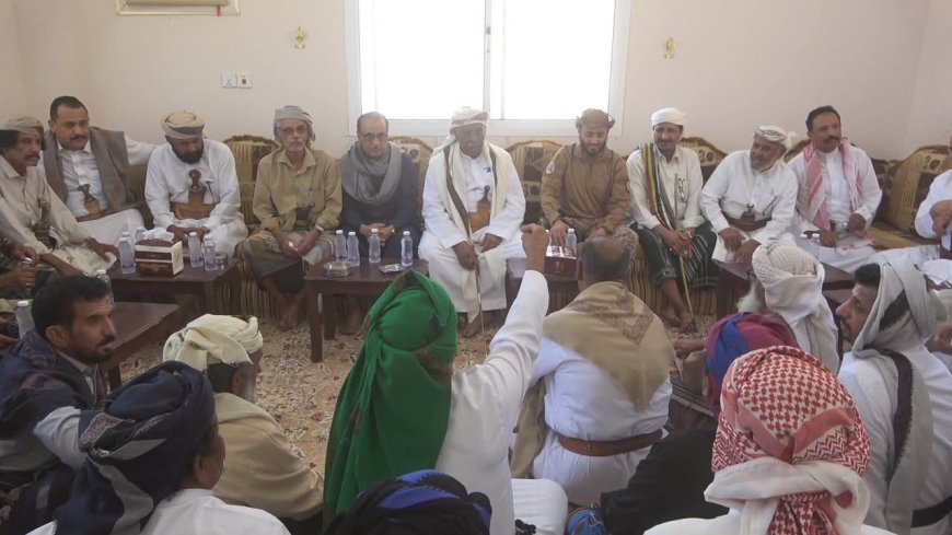 اللواء المعبري والحكم النهدي يقودان لقاءً موسعاً لمناقشة أزمات الخدمات والمعيشة بوادي حضرموت