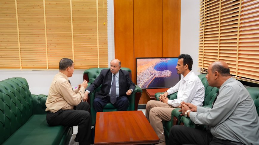 الخنبشي يطلع على الوضع التمويني لمادة الغاز ويشدد على تلبية احتياجات المواطنين