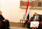 ظهور السفير الإيراني في صنعاء يفتح باب التكهنات.. ومراسل الجزيرة يعلق