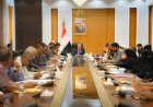 الخنبشي يشدد على تحسين الخدمات ورفع كفاءة الأداء التنفيذي في حضرموت