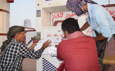 اللجنة الميدانية لتثبيت أسعار الغاز في أبين تواصل نزولاتها
