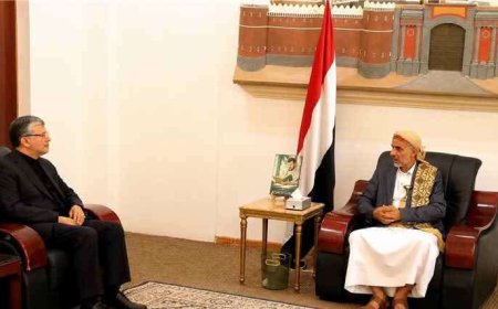 ظهور السفير الإيراني في صنعاء يفتح باب التكهنات.. ومراسل الجزيرة يعلق