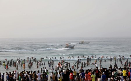 إنقاذ أربع حالات غرق في أول أيام موسم البلدة وخفر السواحل تدعو الغى الإلتزام بالتعليمات
