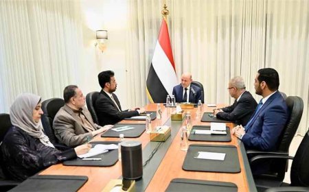 الرئيس العليمي: زمن الابتزاز والتهديد الحوثي انتهى.. والدولة لن تسمح بمصادرة قرار الحرب والسلم