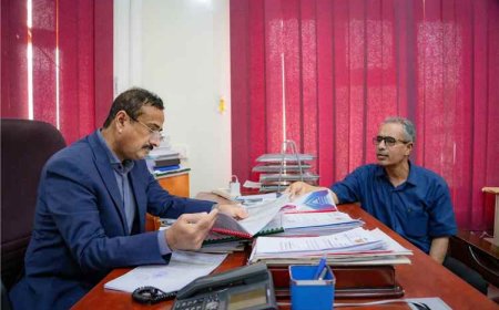 بن الوزير يوجه بتسريع تنفيذ المشاريع الخدمية والتنموية في عتق