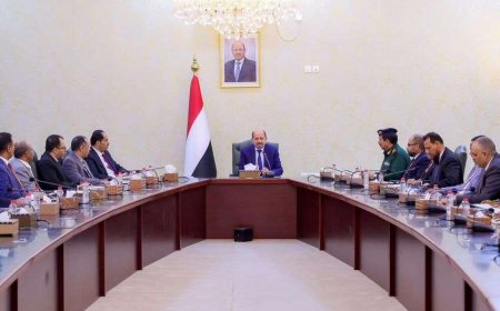 الزنداني يوجه برفع الجاهزية الحكومية لمواجهة أي تصعيد محتمل