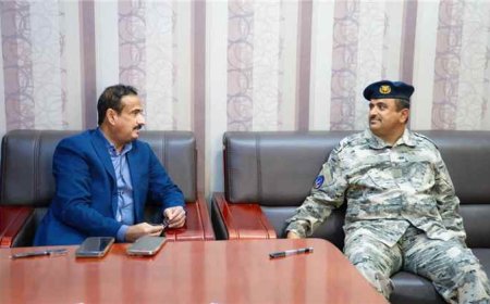 محافظ شبوة يوجه برفع جاهزية خفر السواحل استعداداً لاستئناف تصدير النفط