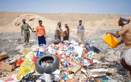 حملة رقابية تكشف كميات ضخمة من المواد المنتهية الصلاحية بالشحر